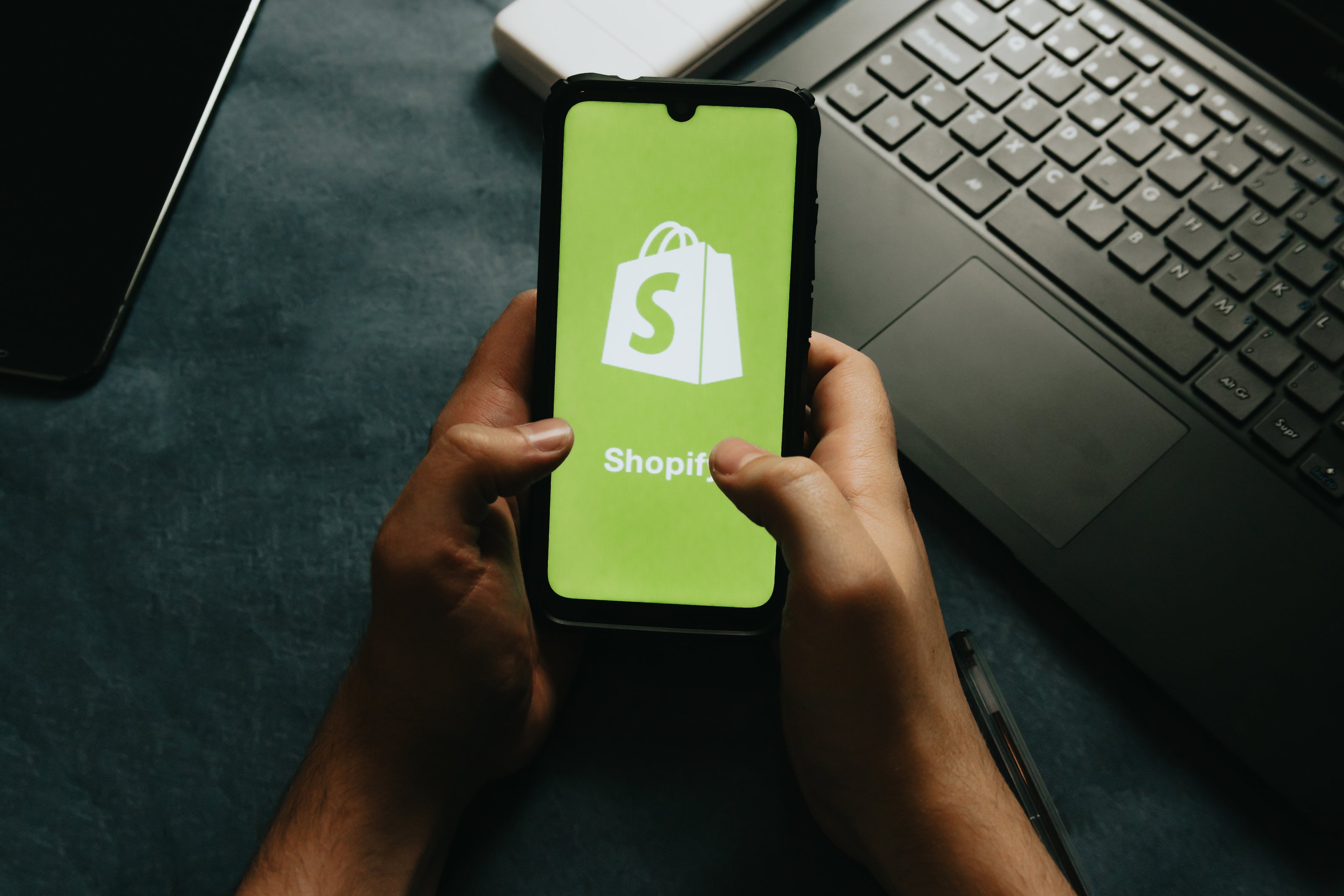 Shopify Store Builder