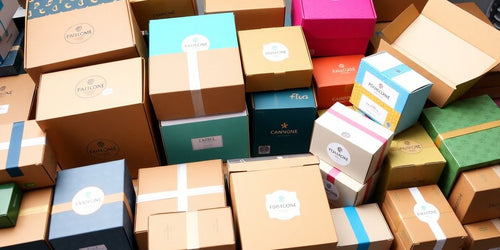 Colorful custom packaging boxes for drop shipping products.